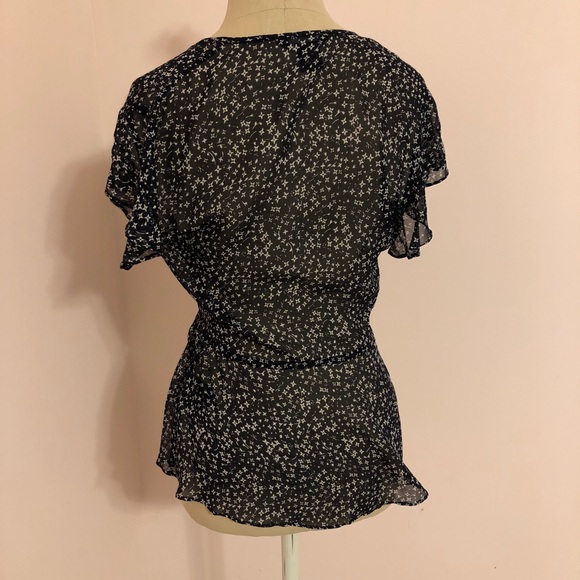 Club Monaco silk blouse floral print buttons S - Picture 3 of 8